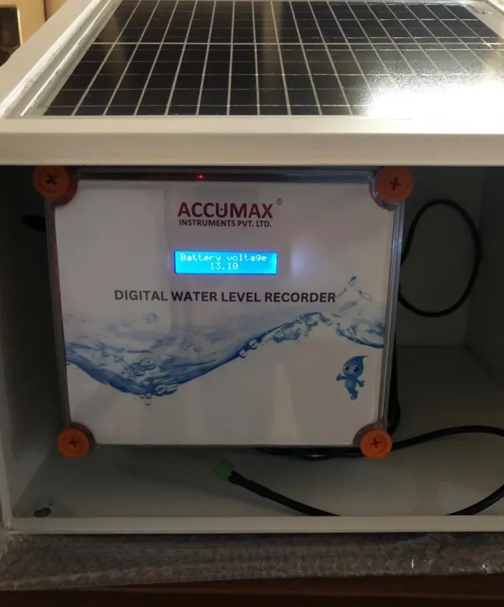 Accumax Solar Powered Digital Water Level Recorder With Telemetry